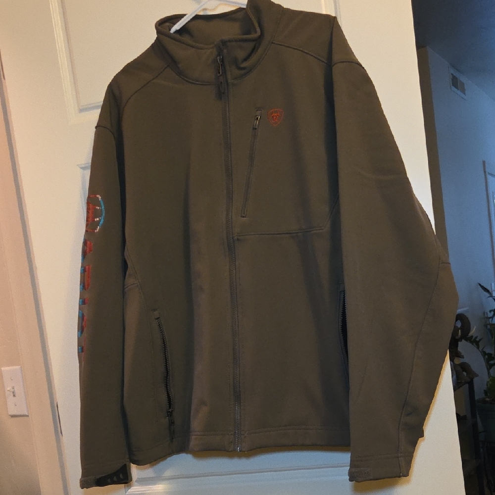 Ariat Olive Green Lightweight Full-Zip Jacket